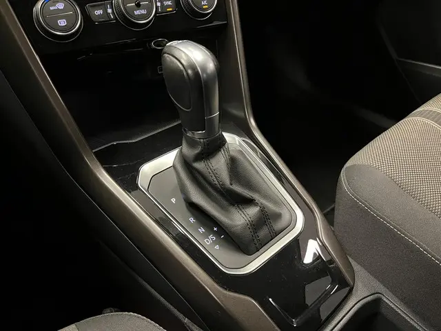 Volkswagen T-Roc 1.5 TSI Style 2019 Benzine 37