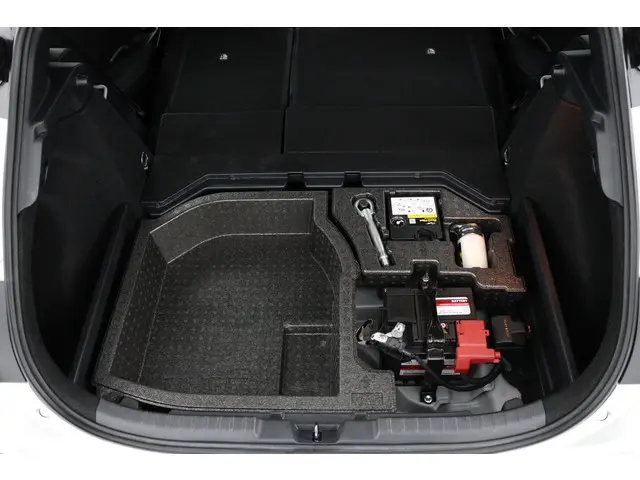 Toyota Corolla 2.0 Hybrid Bi-tone 2019 Hybride Benzine 31