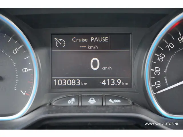 Peugeot 2008 1.2 PureTech GT-line 2017 Benzine 13