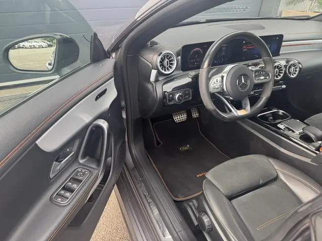Mercedes-Benz CLA 220 Premium Plus 2019 Benzine 14