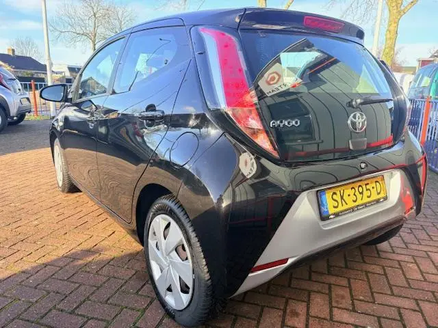 Toyota Aygo 1.0 VVT-i x-nav 2018 Benzine 7