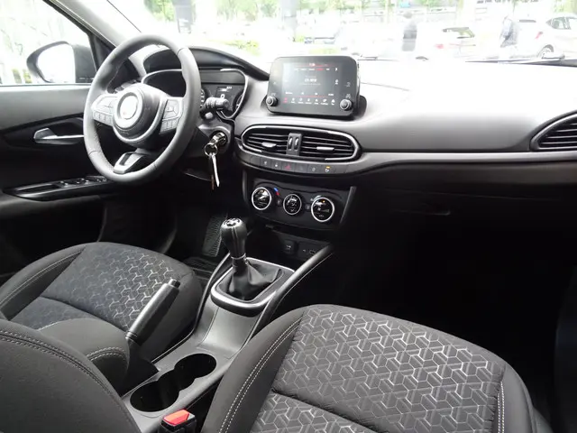 Fiat Tipo Cross 1.0 City Cross 2021 Benzine 20