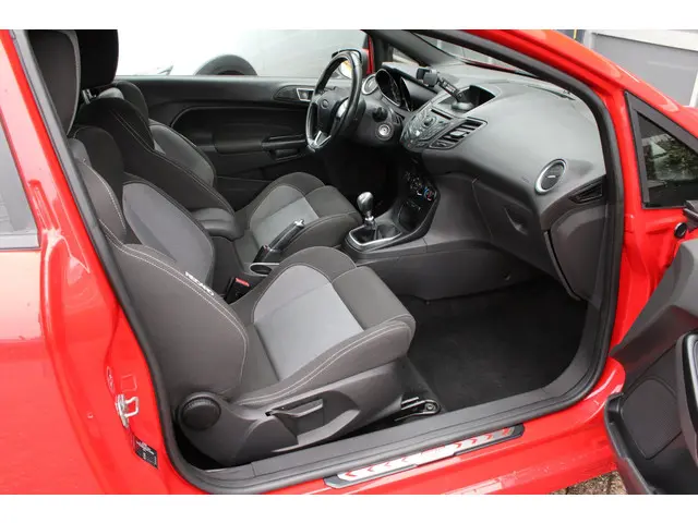 Ford Fiesta 1.6 ST1 2014 Benzine 11