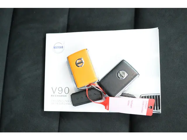 Volvo V90 2.0 T8 AWD R-Design 2021 Hybride Benzine 25