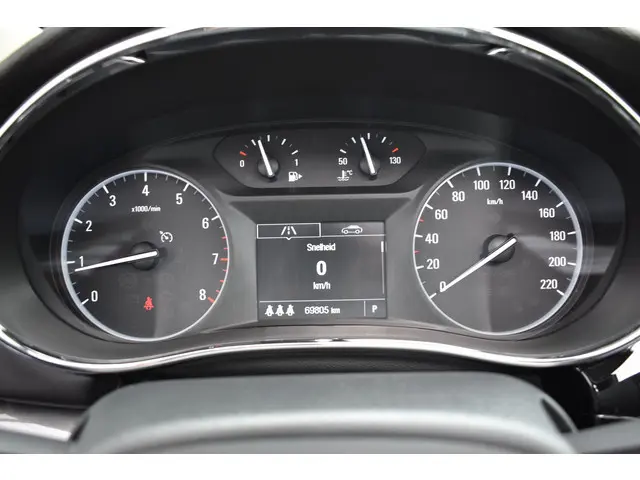 Opel Mokka X 1.4 Turbo Innovation 2017 Benzine 24