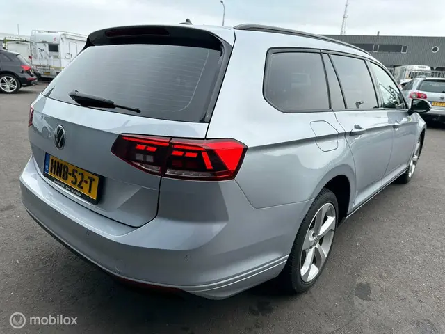 Volkswagen Passat Variant 2.0 TDI AUTOMAAT 2023 Diesel 6