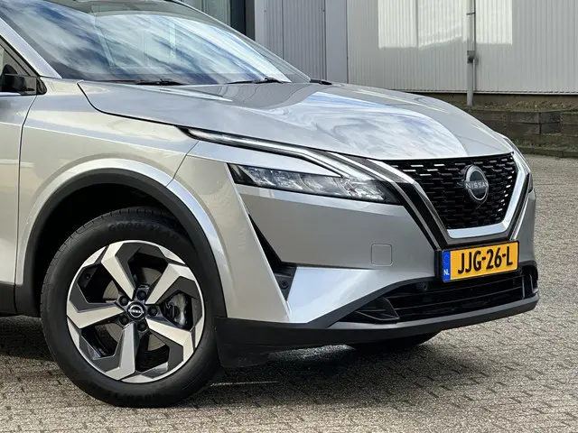 Nissan QASHQAI 1.3 MHEV Xtronic N-Connecta 2024 Benzine 17