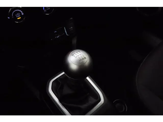 Jeep Renegade 1.0T Opening Edition 2018 Benzine 21