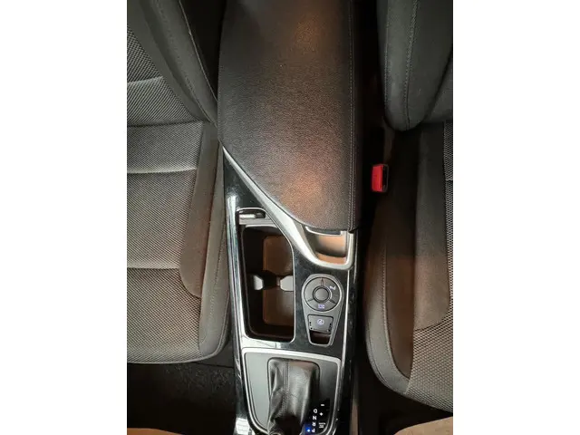 Hyundai i40 Wagon 2.0 GDI i-Catcher 2012 Benzine 10