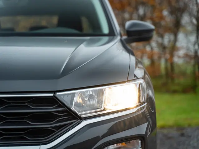 Volkswagen T-Roc 1.0 TSI T-Roc 2021 Benzine 5