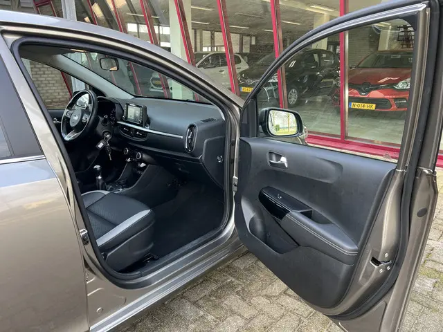 Kia Picanto 1.0 CVVT Design Edition 2019 Benzine 19