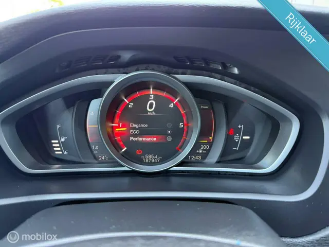 Volvo V40 2.0 D2 Kinetic * Zeer Nette Auto * 2016 Diesel 12