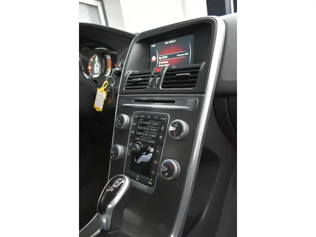 Volvo XC60 2.0 D4 FWD Summum automaat 2014 Diesel 16