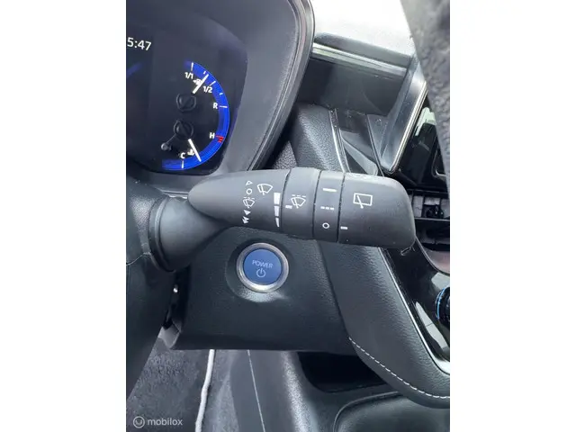 Toyota Corolla 1.8 Hybrid Active 2023 Hybride Benzine 21