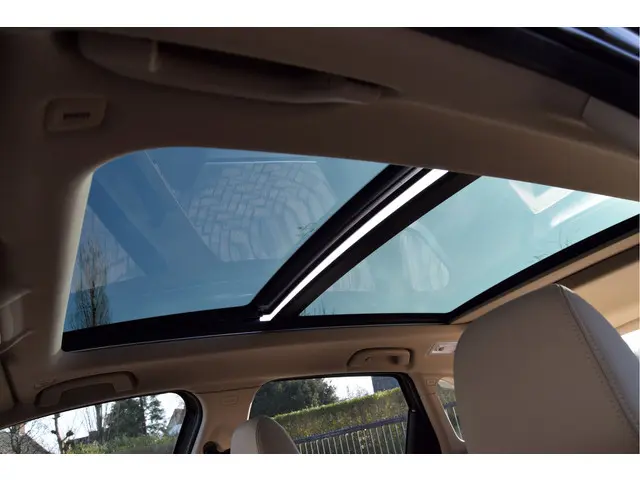 BMW 2 Serie Active Tourer 218i Essential 2015 Benzine 37