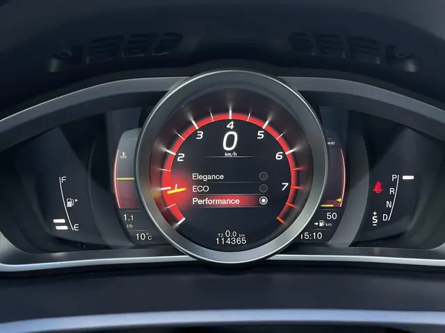 Volvo V40 Cross Country 1.5 T3 Nordic+ 2017 Benzine 19