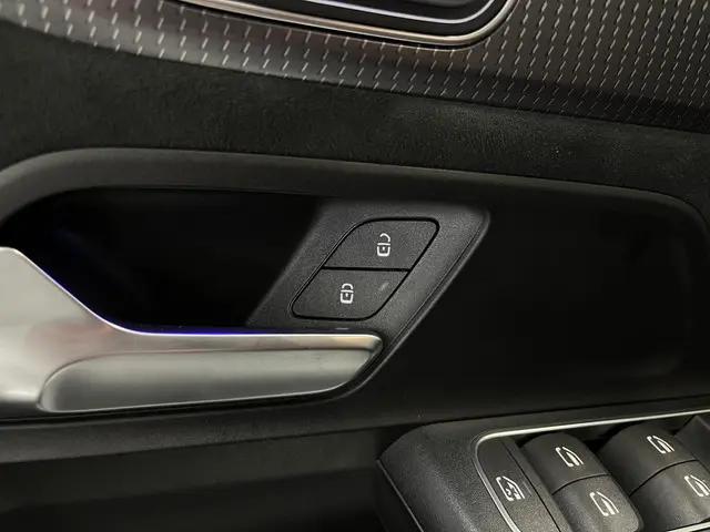 Mercedes-Benz EQA 250 AMG-Line 67 kWh 2021 Elektrisch 44