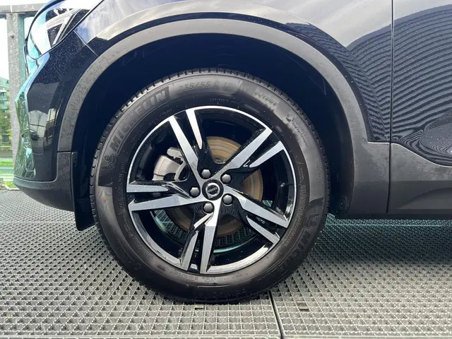 Volvo XC40 2.0 B4 Plus Dark 2025 Benzine 5