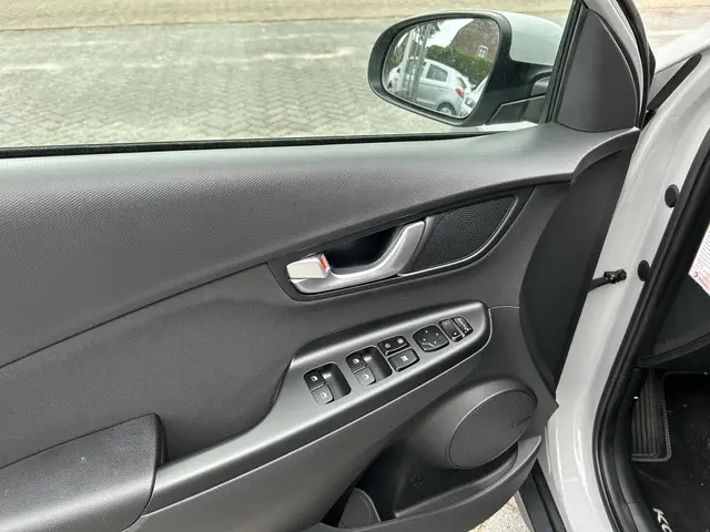 Hyundai Kona 1.6 GDI HEV Fashion 2022 Hybride Benzine 13