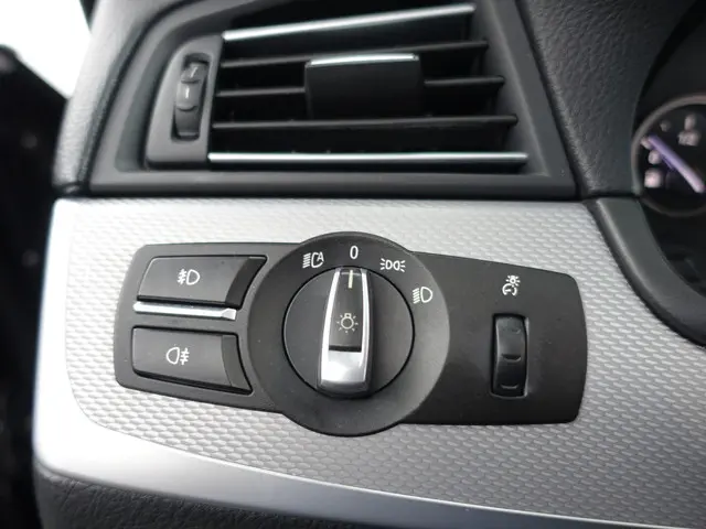 BMW 5 Serie Touring 520i 184Pk M Sport Aut- 2012 Benzine 22