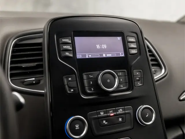 Renault Scénic 1.3 TCe Sport 2018 Benzine 8