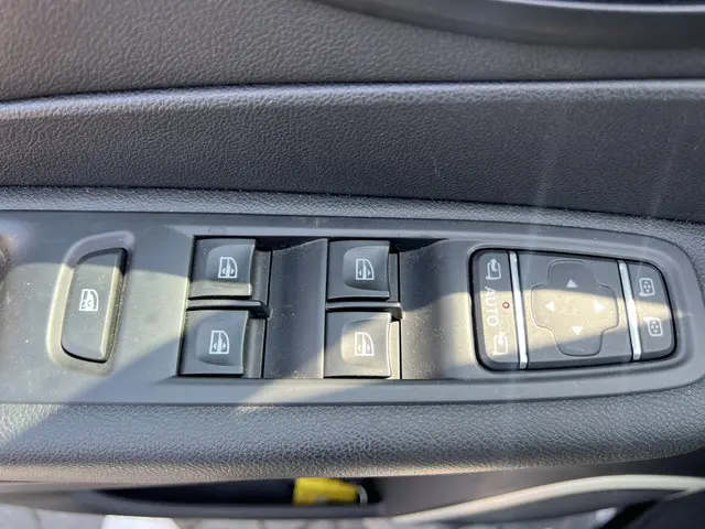 Renault Captur 0.9 TCe Version S 2019 Benzine 17