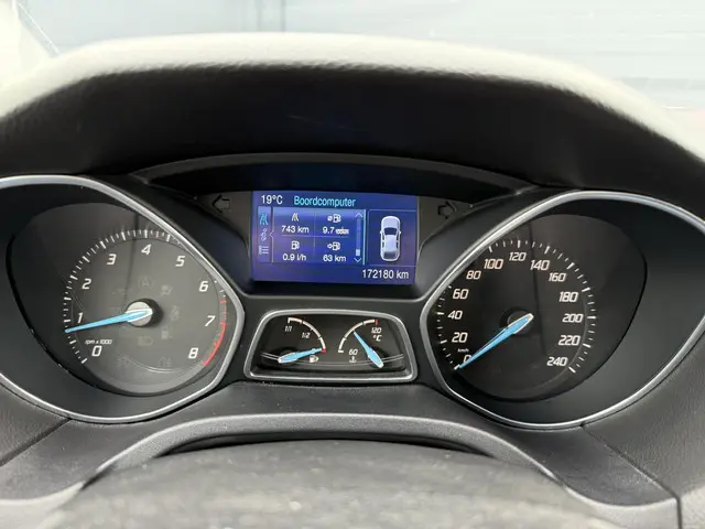 Ford Focus Wagon 1.6 EcoBoost Titanium 2012 Benzine 11