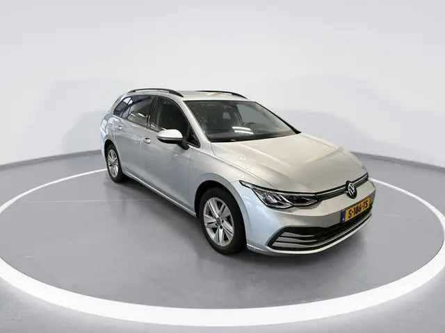 Volkswagen Golf Variant 1.0 TSI 110pk Life 2023 Benzine 4