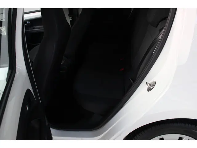 Volkswagen up! 1.0 move up! BlueMotion 2015 Benzine 12