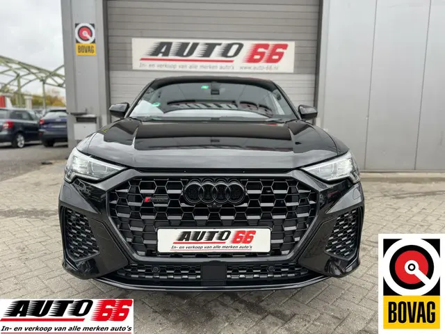 Audi RSQ3 2