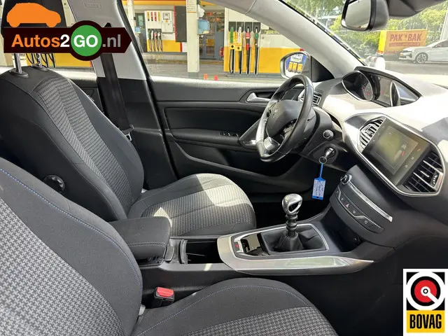 Peugeot 308 1.2 PureTech Access 2019 Benzine 26