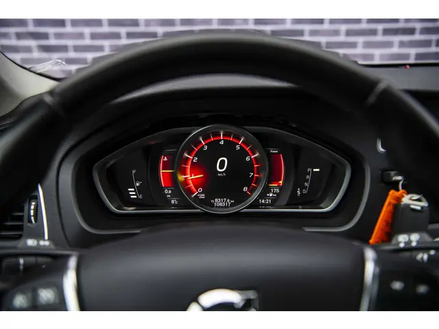 Volvo V40 Cross Country 1.5 T3 Momentum 2016 Benzine 12