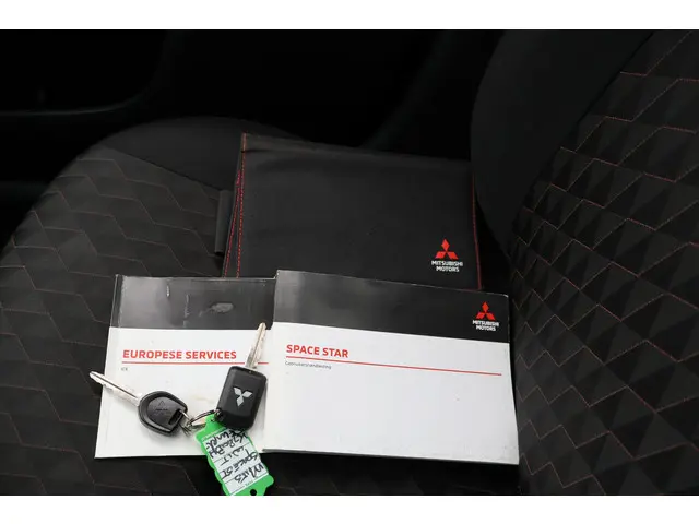 Mitsubishi Space Star 1.0 Cool+ 2020 Benzine 7