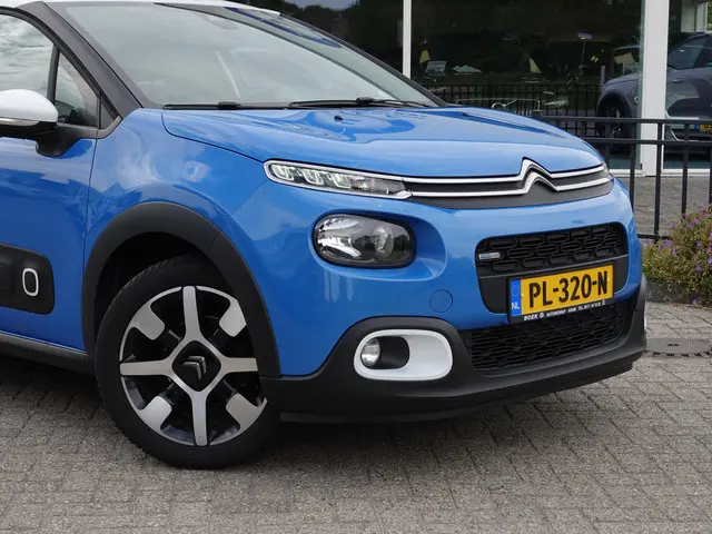Citroën C3 1.2 PureTech 82PK Shine 2017 Benzine 6