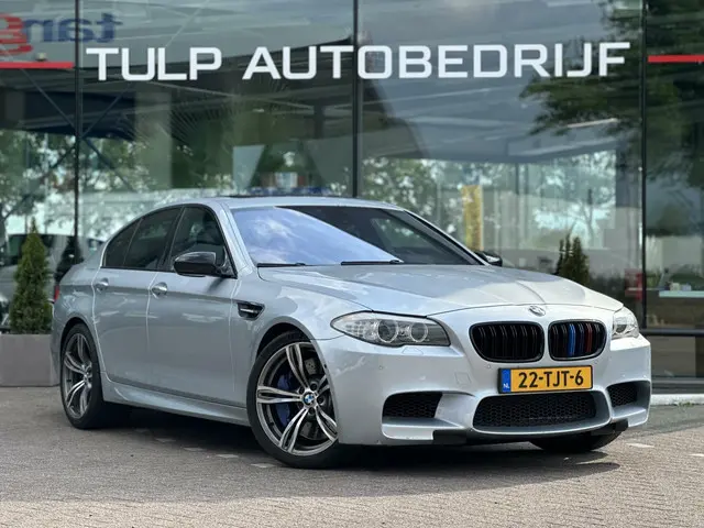 BMW M5 5-serie 2012 Benzine 6