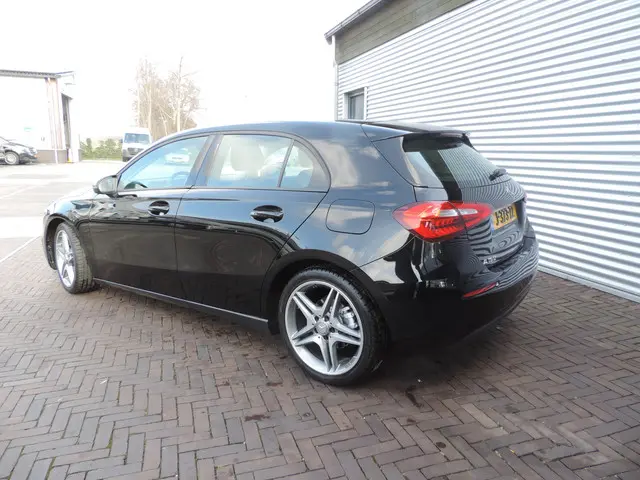 Mercedes-Benz A-Klasse 160 2020 Benzine 6