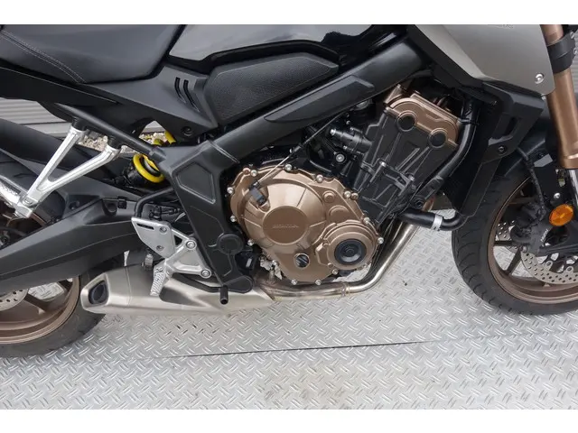 Honda CB 650 R 2019 Benzine 9