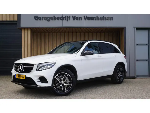 Mercedes-Benz GLC 250 211pk 4MATIC AMG-Line 2015 Benzine