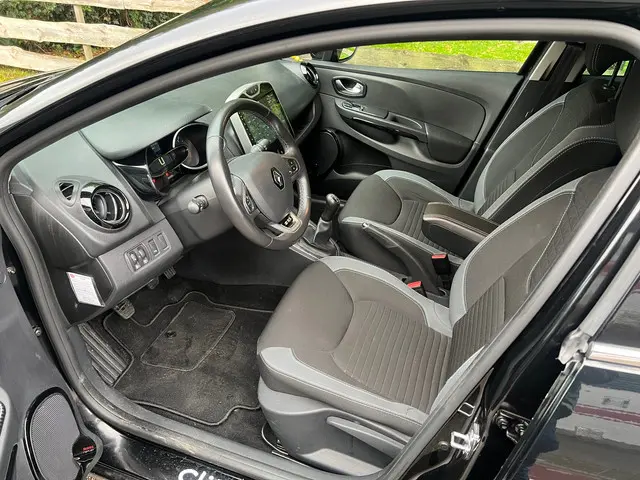 Renault Clio 0.9 TCe Iconic Clima Pdc 2016 Benzine 4