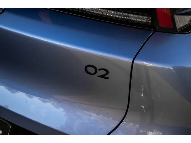 Lynk & Co 02 More 66 kWh 2026 Elektrisch 35