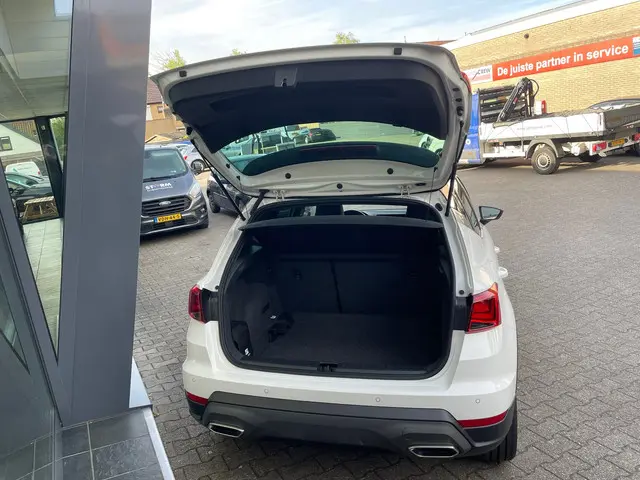 SEAT Arona 1.0 TSI FR Business Connect 2024 Benzine 5