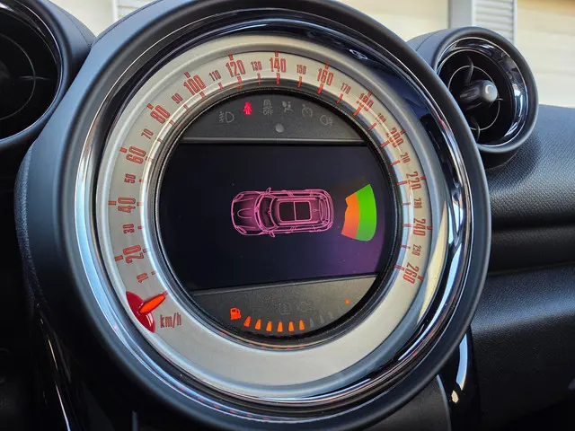 MINI Countryman Mini 1.6 Cooper Chili 2013 Benzine 26