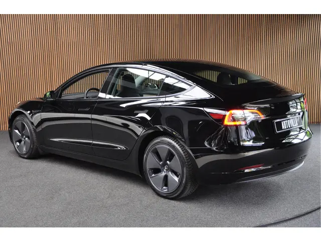 Tesla Model 3 Standard RWD Plus 60 kwh 2022 Elektrisch 7