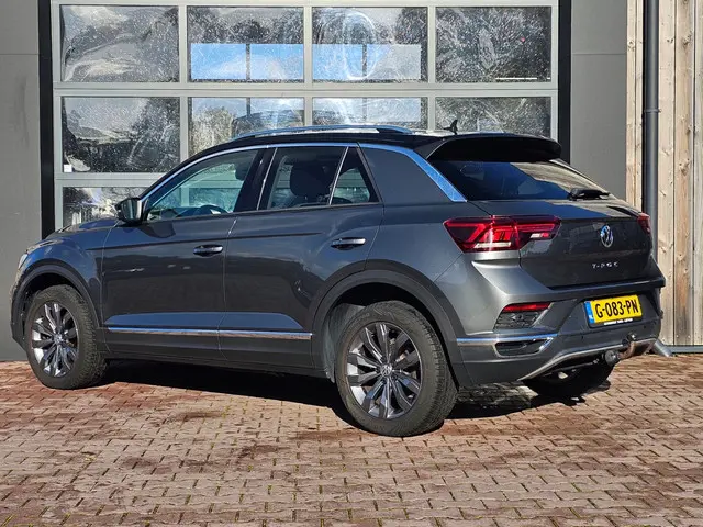 Volkswagen T-Roc 3