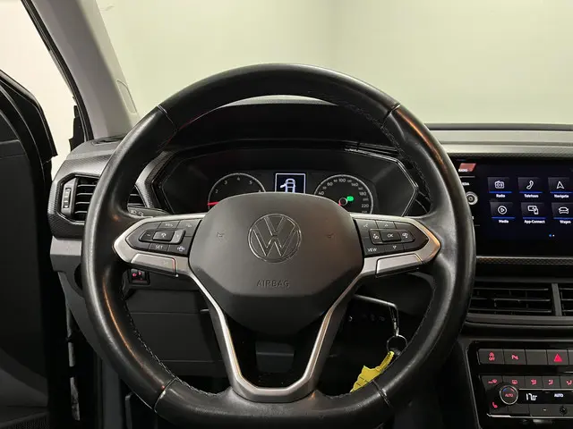 Volkswagen T-Cross 1.0 TSI Life 2021 Benzine 16