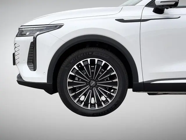 Omoda 9 SHS 1.5T-GDi SHS-P Premium 2026 Hybride Benzine 8