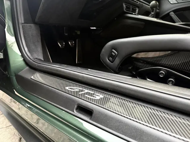 Porsche 911 4.0 GT3 2023 Benzine 28