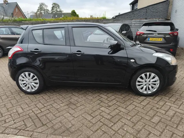 Suzuki Swift 1.2 Bandit 2013 Benzine 5