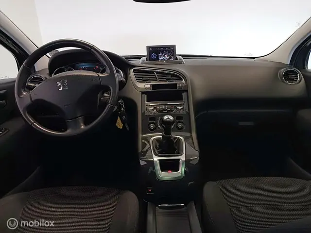 Peugeot 5008 1.6 VTi Blue Lease 7p. 2014 Benzine 7