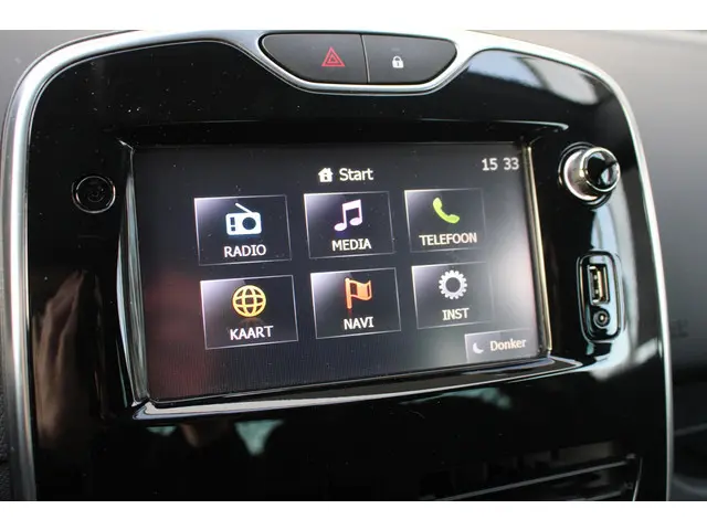 Renault Clio 0.9 TCe ECO Night&Day 2015 Benzine 10